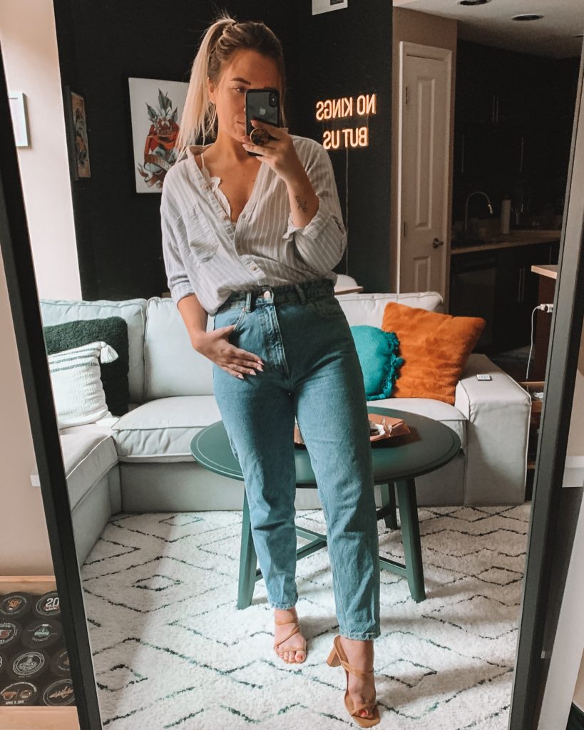 Chic Summer Mom Jeans Outfit