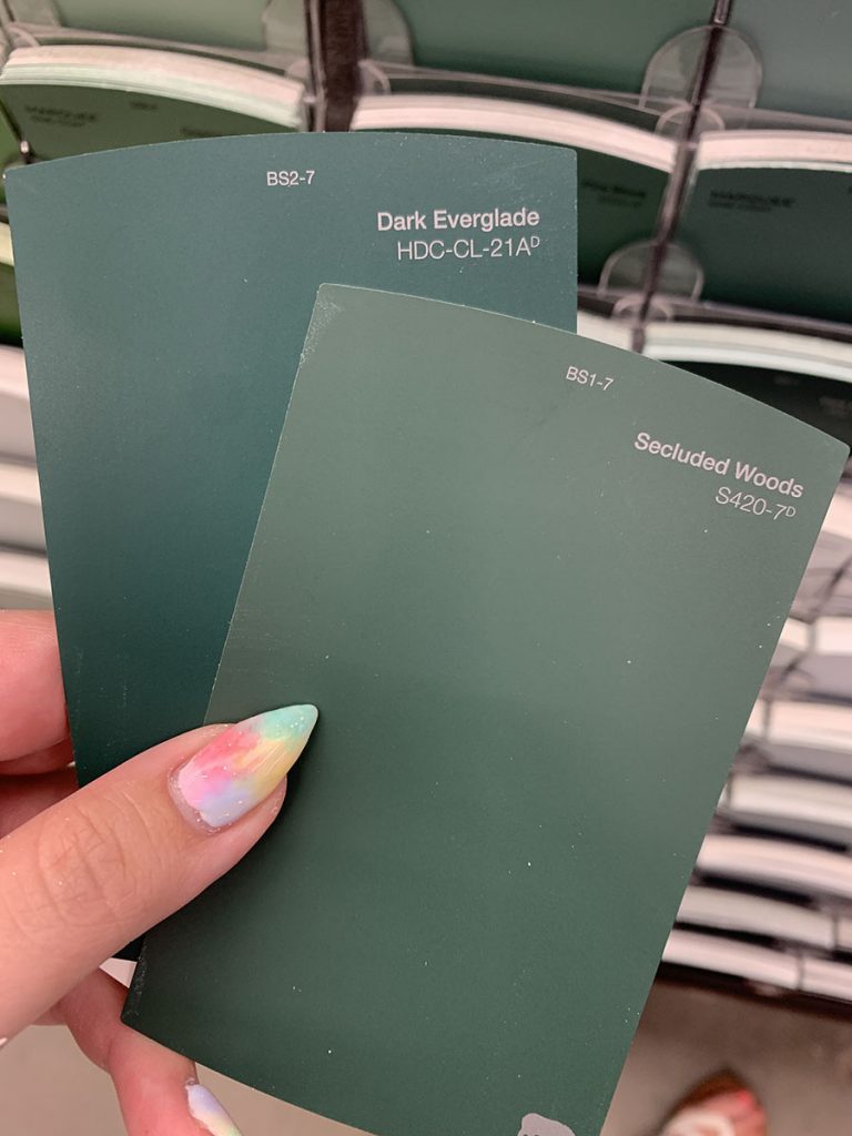 Green behr paint chips - dark everglade and secluded woods