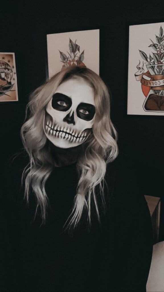 strategi værdighed afsnit How To Do Easy Skull Makeup For Halloween | Go For Kady