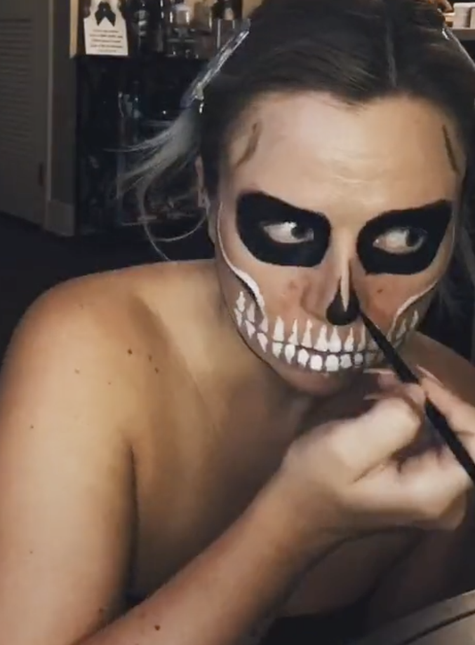 easy skeleton makeup for halloween